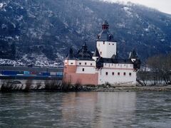 ライン川古城巡りプファルツ城