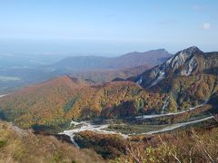 いい景色。登頂後すぐに曇ってしまい、あまり写真が取れませんでした。山の天気は変わりやすいです。