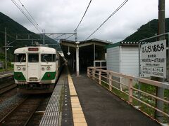 列車は、8時31分に発車し、郡山の市街地を北西へと走って行く。
そして、15分ほどで磐梯熱海駅に到着した。
磐梯熱海は来たことが無かったので、とりあえず、ここで降りてみることにする。