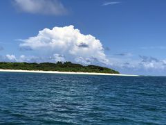 最後に下地島と上地島の間でシュノーケリングして戻ります。

しかし黒島の西の浜は本当に綺麗だ。(#^.^#)