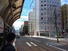 さて、札幌の最後の仕事に向かいますか。
地下鉄ではなく気分を変えて市電に乗ってみます。