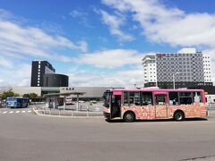 10:55、函館駅前。
宿で休憩してから散策へ。