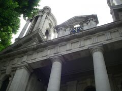 St John's, Smith Square
第二次世界大戦時の爆撃で破壊された教会をコンサートホールとして修復したそうです。
https://en.wikipedia.org/wiki/St_John%27s,_Smith_Square