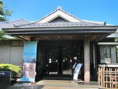 「戸定歴史館」へ
徳川昭武の遺品を中心とする松戸徳川家伝来品、徳川慶喜家伝来品、

昭武さんの当時の風景や人物の写真が数多く展示されていて、明治時代の様子がよくわかって面白かったです。