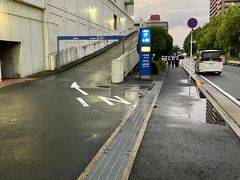 駐車場入口を通り、ありがとう～そしてさようならの旅は終わる。

最後にベタではあるが、44年間本当にありがとう。私達は西武大津店があったことを生涯忘れないよ！