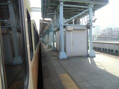 汐止、松山と走っていきます。写真は地上駅なので汐止かな。