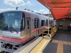すぐ次の駅羽黒駅です。