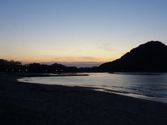 やってきたのは菊ヶ浜。夏は海水浴場として賑わいます。