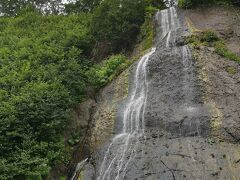 セセキの滝