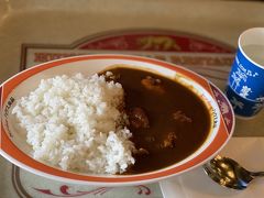 チキンカレーを食します。