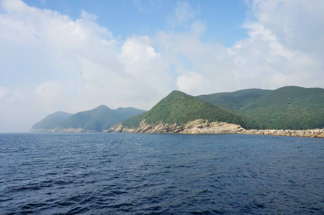 いよいよ対馬が見えてきました。<br />