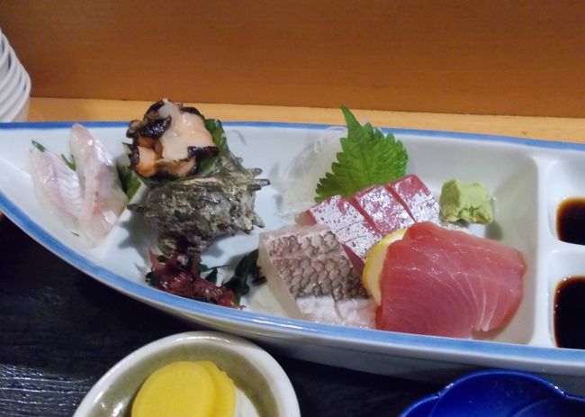 お刺身は新鮮さが伝わって来ます、厚切りの切り身を頬張ればお口の中が口福。<br />それぞれのお魚の旨味が素晴らしい、サザエもコリコリ。<br />対馬特産のアナゴ、脂がのっていて甘い。<br />　<br /><br />