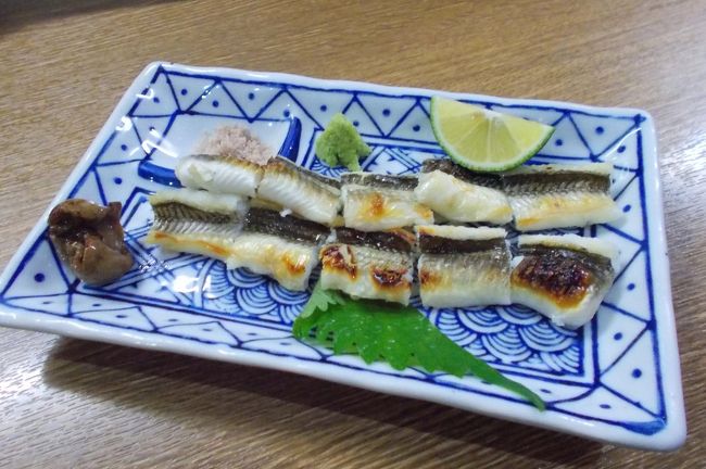 白焼きはさっぱりした脂と甘さを堪能できます、キモもねっとり旨い。<br />