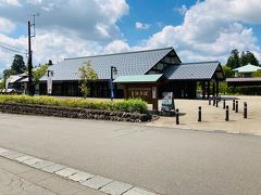 ２時間半ほど車を走らせて着いたのが、白山平泉寺。
昨年のGWにも来ましたが、幽玄の霊峰白山の聖地の雰囲気を再び味わいたいと訪れました。
立ち寄ったのは「白山平泉寺歴史探遊館 まほろば」。今年も、館内で白山平泉寺についての展示物を見ました。