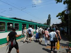 センテンドレ駅に着きました。人気の観光地なのか、そこそこの数の人が降りてました。終点なので、全員降りるのですが。