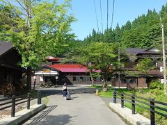 白神矢立 湯源郷の宿 日景温泉をチェックアウトして青森へ。
東北道を北上して青森市街を抜けて時計回りに南下して十和田市内へ。