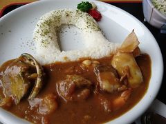 名物（？）鍋釣カレー
海産物三昧したら2日目のお昼にはカレーが食べたくなりました（笑）