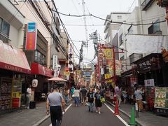 いろいろな中華料理屋さんが並んでいます。