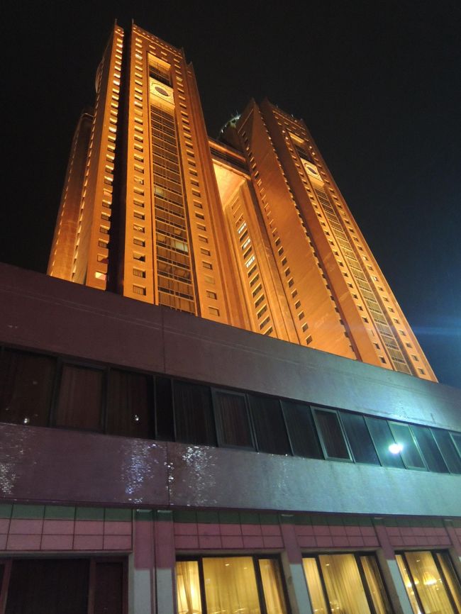 高麗ホテルの外観。モダンな外観だが築３５年になるかなりオンボロだ。