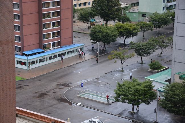 しかし町を見下ろす写真だけで貴重だと興味を持たれる首都はもはや世界中で平壌しか存在しないだろう。