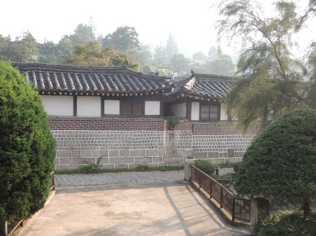 【９月４日（木）】<br /><br />　昨夜はお湯が出なかったが、事前通告通り今朝７時にはちゃんとお湯が出た。シャワーを浴び７時に食事に向かった。今日は天気が良さそうだ。