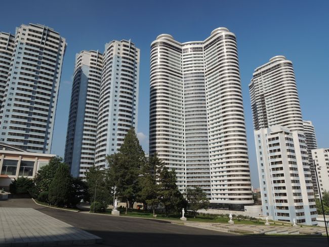 周辺には最近建設された高層マンションが林立している。