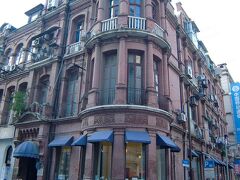 ずっと気になっていた「The Bund Tea　company」。