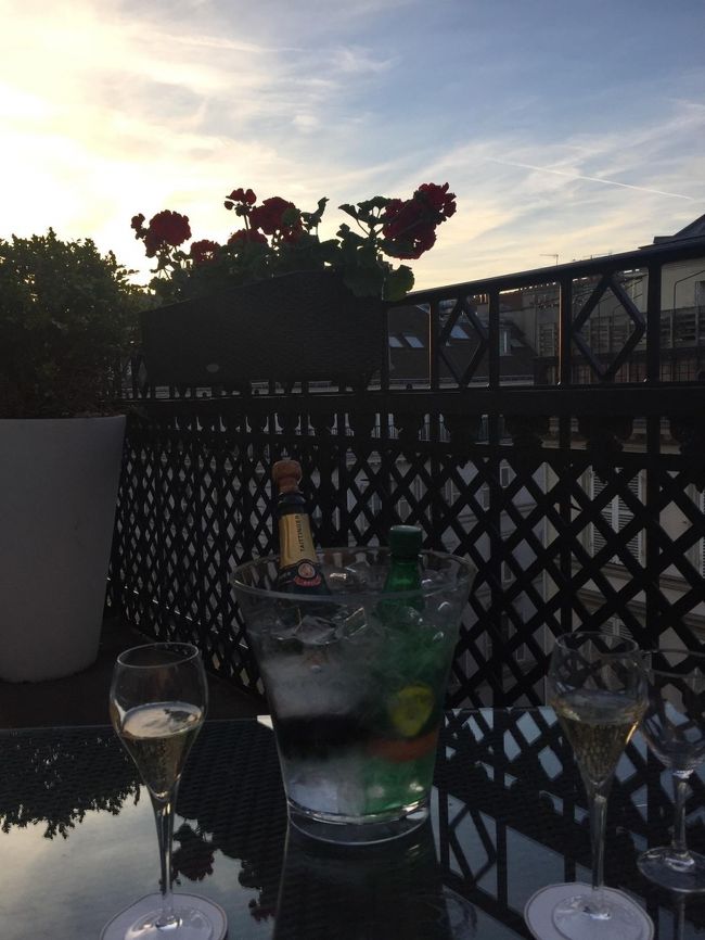 １日目、予約したお部屋に泊まれなかったお詫びにと、