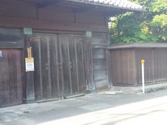 「上豊岡の茶屋本陣跡」7:01通過。
和宮様が休憩した場所。