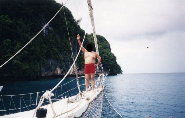 舳先は気持ちがいい。