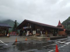 こちらの道の駅風穴の里は、上高地や穂高に長距離バスで行くときに必ず立ち寄る休憩場所なので何度も来たことがありますが、自分で車を運転して立ち寄ったのは初めて。