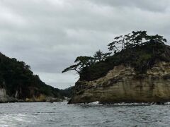 左：『雌島』　　右：『雄島』