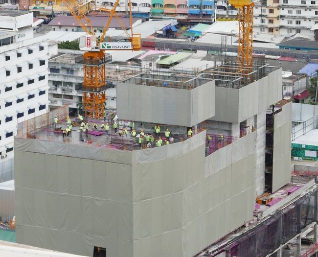 センタン前のコンドミニアムは順調に工事は進んでいるように見える。