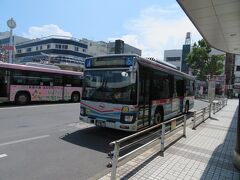 京急久里浜駅前から京急バスに乗ります。