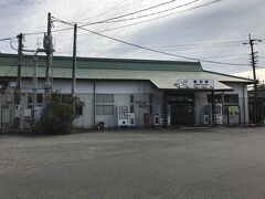 JR富田駅下車。
近鉄富田駅までは、レトロな町並みの中を歩き徒歩5分程。

三岐鉄道西藤原行きの待ち時間の間に、近鉄名古屋線の線路沿いある茂福城跡に向かう。