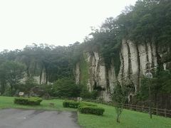 高くそびえたつ奇岩群！「大谷景観公園」も素晴らしい景観。