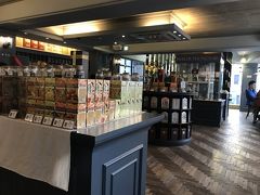 バシラーティー アンド コーヒー (カロスキル店)