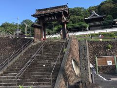 「清見寺」
興津宿の見どころスポット。
外観からとても立派なお寺です。
