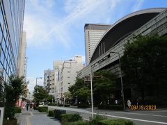 大阪難波駅から難波八阪神社まで結構歩きましたが、次の目的地は大阪難波駅のお隣。　都会に来ると、一駅歩くも二駅歩くも一緒だろう?!と思い、またGoogle Mapを頼りに歩いて移動します。