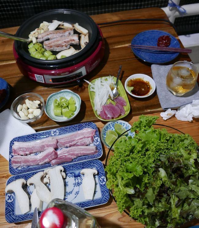 18日　夕食<br />焼き豚．．．◎<br />ニンニク　野菜　キノコ　コチュジャンで．．．◎