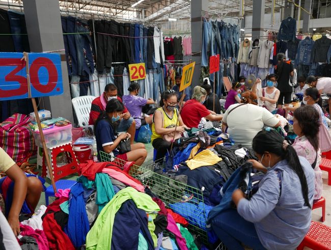 22日（火）　9：32<br />毎日暇なので（火金日）はソイブァカーオの市場に行くのが習慣になっています。