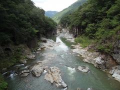 11:45
おぉぉー！
虹見橋から眺めた龍王峡(上流方向)です。