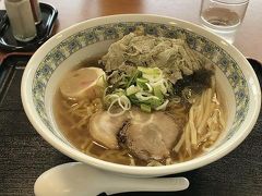 鴛泊フェリー乗り場2Fの食堂でとろろ昆布塩ラーメン