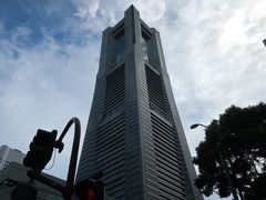 ランドマークタワー展望フロアー・スカイガーデンへ
■スカイガーデンは、
　高さ273m、地上69階に位置する展望フロアです。

