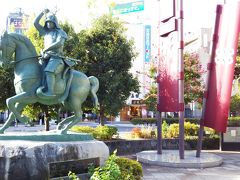 上田と言えば真田幸村☆

駅前には銅像があります。