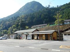 白川口駅に到着。
周辺をしばし散策。