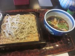 お昼に多賀にある蕎麦処多賀でおそばをいただいた後