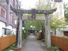 豊玉姫神社にお参りです。