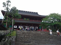 先ずは輪王寺に着きました。
ここで三仏堂を見学しました。薬師如来、阿弥陀如来、釈迦如来の3体の大仏様が祀られています。中は撮影禁止なので外観だけ。

輪王寺の説明はこちらのリンクで。
https://www.rinnoji.or.jp/temple/sanbutsudou/