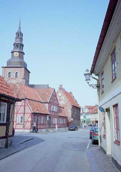 イスタの旧市街。なかなか雰囲気のいい町だ。